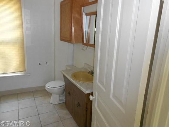 5th image of 153 Valley Ave NW
