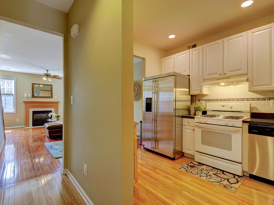 1st image of 333 Winthrop Dr