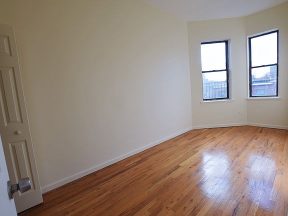 4th image of 404 Clinton Ave #Gg