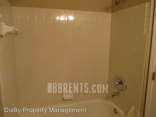 3rd image of 7561 Hyatts Ln