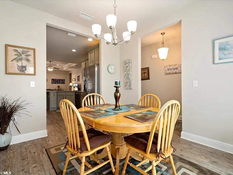 7857 Barrington Ln — Photo 11