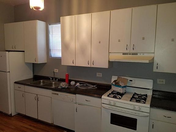 5th image of 3326 W Le Moyne St APT 1