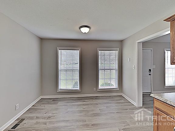 5th image of 3243 Veranda Cir