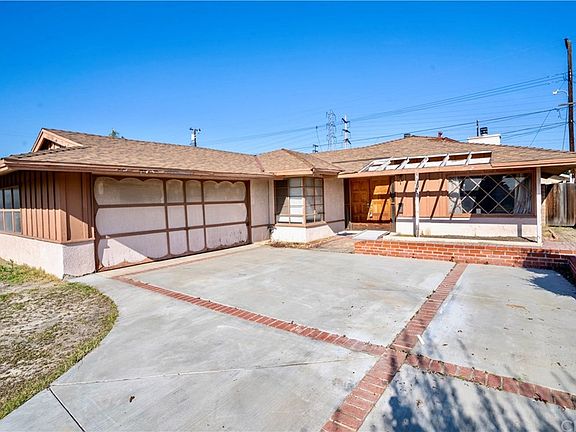 2nd image of 7948 Begonia Cir