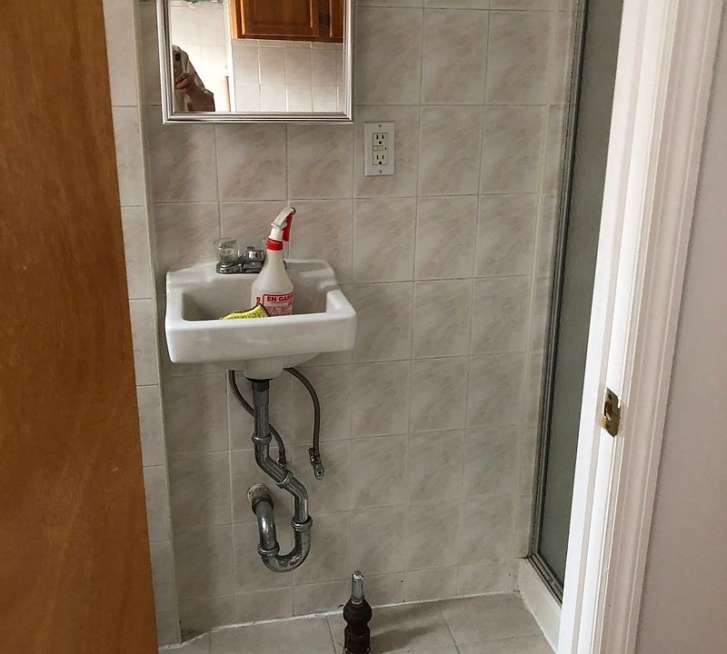 2nd image of 112 Madison St #4R
