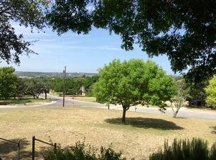 607 East Ln, Kerrville, TX 78028