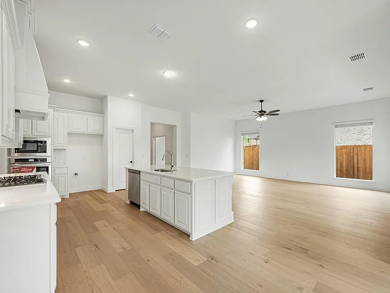 1073 Canuela Way — Photo 19