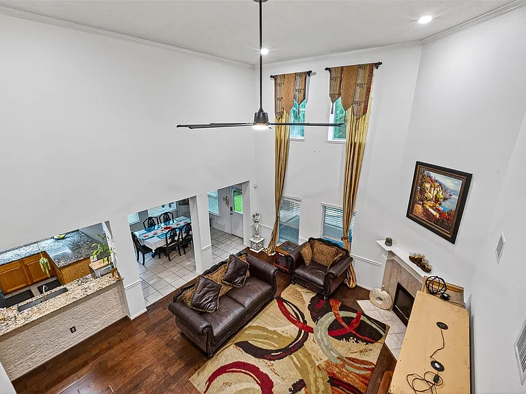 2602 Falcon Knoll Ln — Photo 9