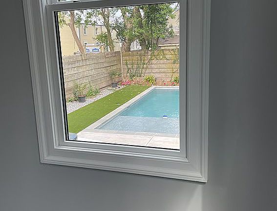 5th image of 725 Desire St