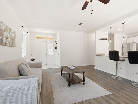 4th image of 3600 Amethyst Dr