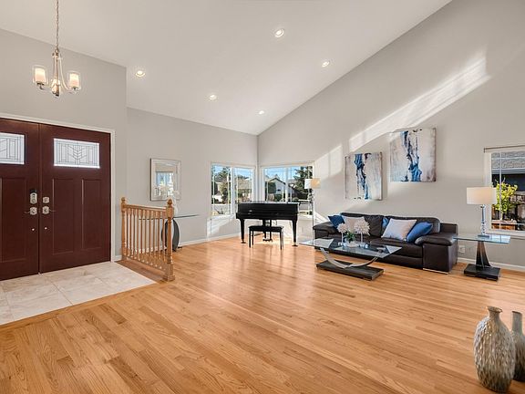 4th image of 6964 Grandwood Way