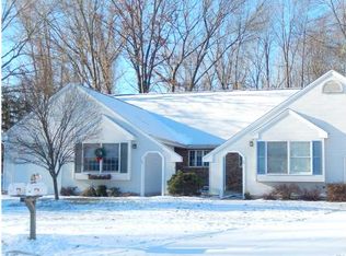 74 Rossetto Dr, Manchester, CT 06042