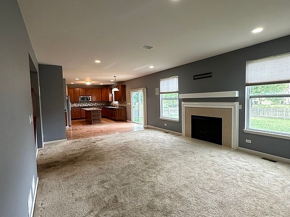 5th image of 1928 Primrose Ct