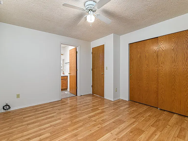 9707 SE Reedway St — Photo 12