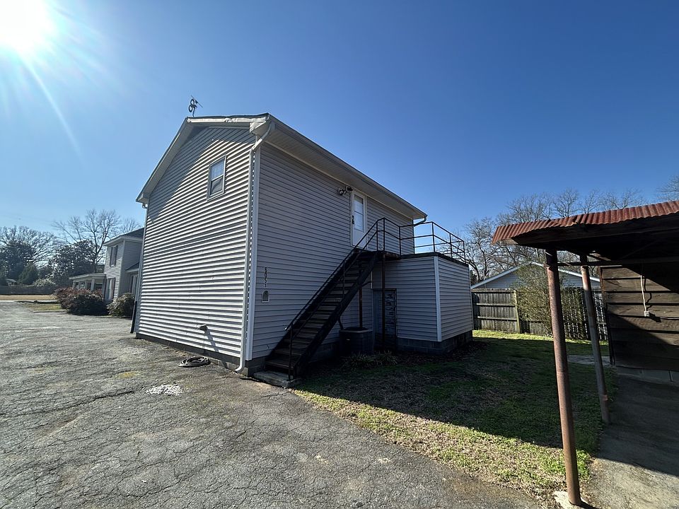 1st image of 605 West Ave #C
