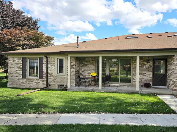 14897 Dover Ct, Shelby Township, MI 48315