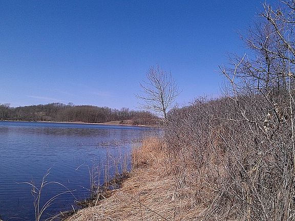Langshoe facing west : Locally referred to as Langshoe, is a DNR unnamed lake. Good for Duck and Gee
