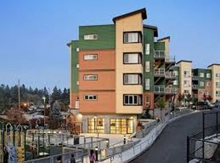 Broadway Vantage, Portland, OR 97220