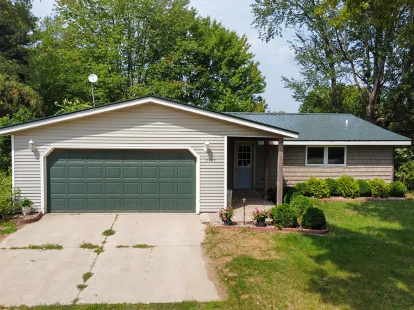 13985 Bagley St, West Olive, MI 49460