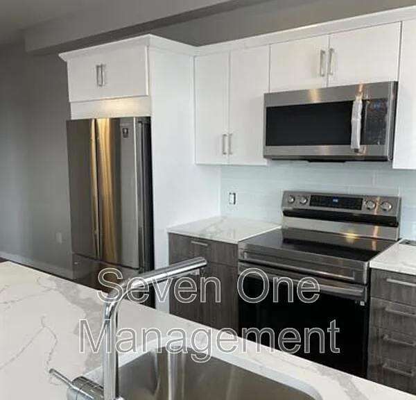 4649 Umbria St #308 — Photo 9