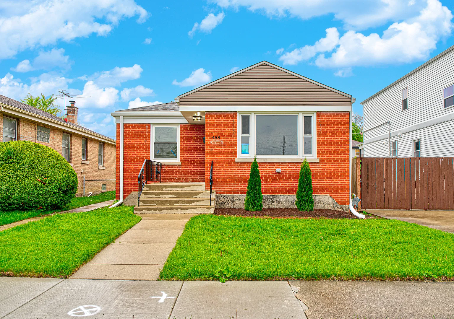 3 bed, 1104 sqft, $3,200 — Photo 1