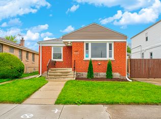458 Rice Ave, Bellwood, IL 60104
