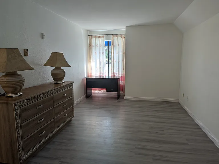 8308 Regents Rd #1E — Photo 8