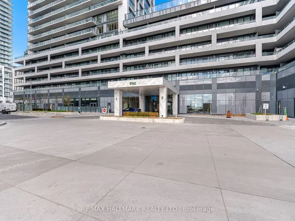 8960 Jane St #912, Vaughan, ON L4K 0N9