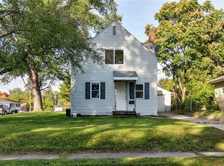 3508 68th St, Urbandale, IA 50322