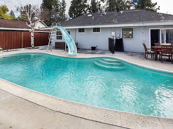 3rd image of 23015 Elkwood St