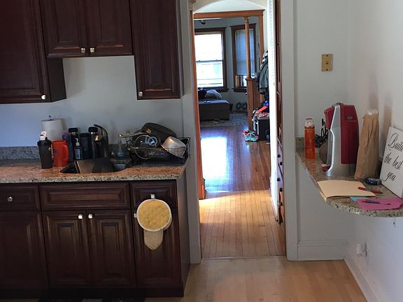 3rd image of 1901 N Hoyne Ave #3
