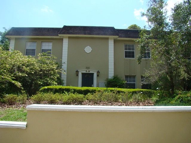 1st image of 802 Hillcrest St APT 4