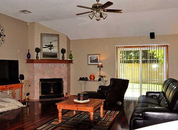5th image of 204 Eastview Dr
