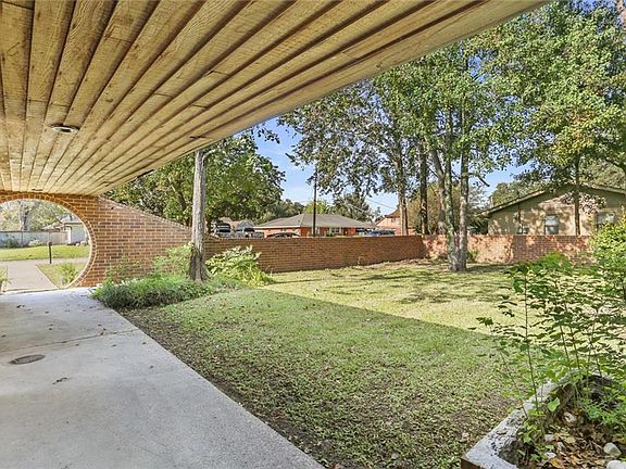 4th image of 107 Lake Park Dr