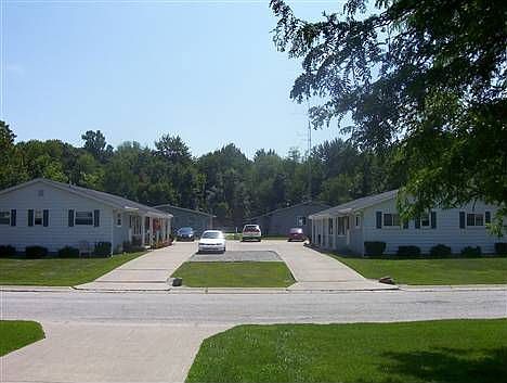 3rd image of 1608 Continental Ct