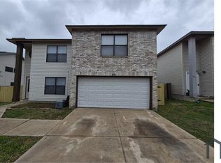 8007 Chestnut Bluff Dr #NA, Converse, TX 78109