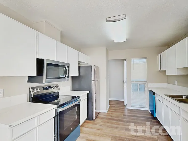 3241 Barbara Cir — Photo 6