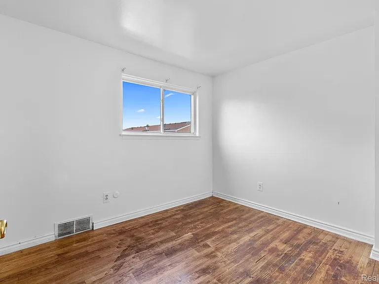 534 Saint Maron Pl #107 — Photo 6