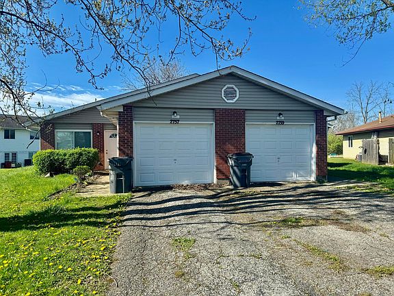 3rd image of 2757-2759 Charles Dr #759