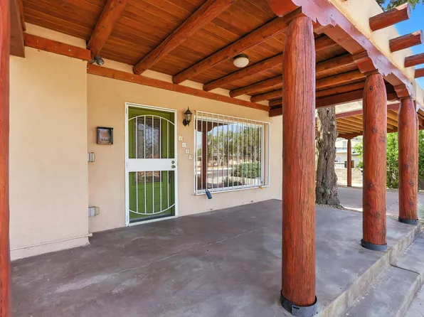 1023 Pampas Dr SE, Albuquerque, NM 87108