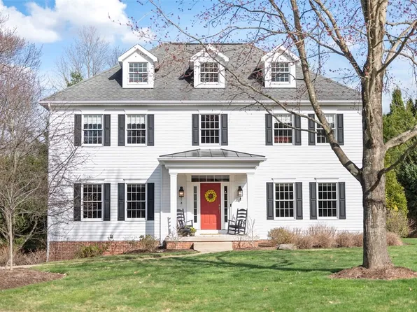 211 Carriage Ct, Pittsburgh, PA 15238