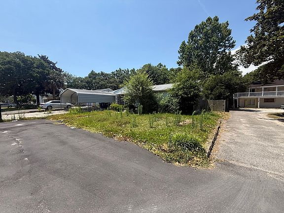 2nd image of 713 11th Ave S
