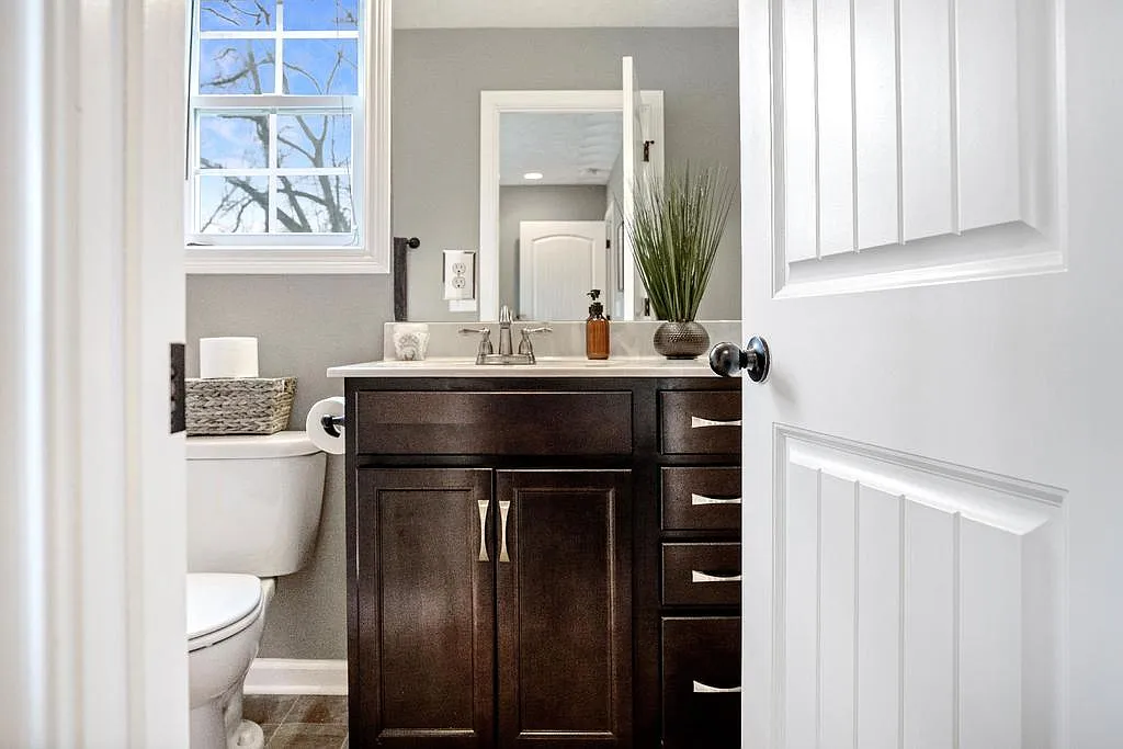 3 bed, $3,302 — Photo 1