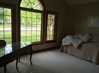 714 Evergreen Ln, Sugar Grove, IL 60554