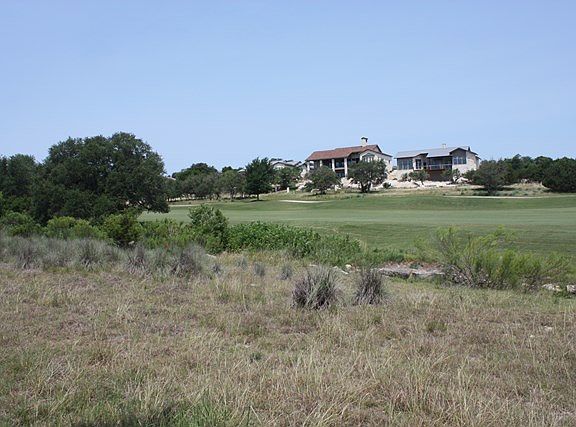 4th image of 3533 Trail Head Dr