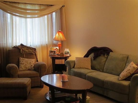 4th image of 7129 Chatlake Dr