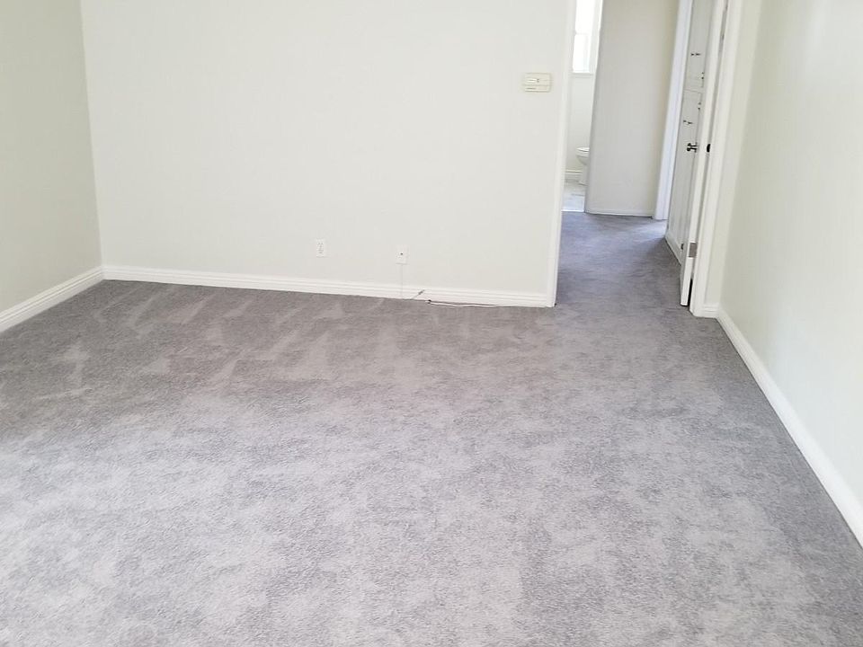 1st image of 1026 S Shenandoah St APT 4