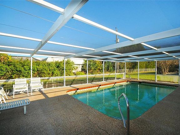 4th image of 112 Matisse Cir
