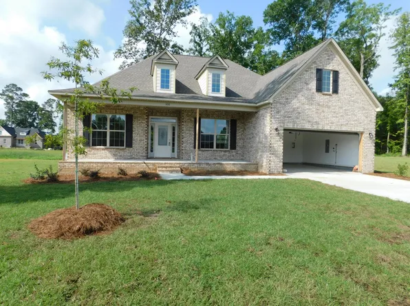 408 Brushbrook Dr, Effingham, SC 29541