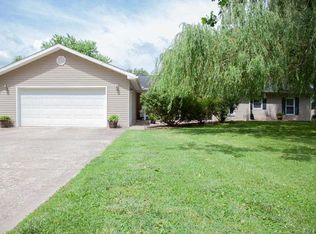 13450 Gilles Ln, Evansville, IN 47725